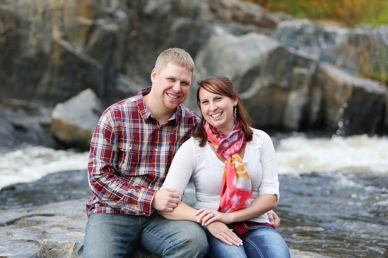 Leah + Brent :: Eau Claire, Wisconsin Engagement Photography