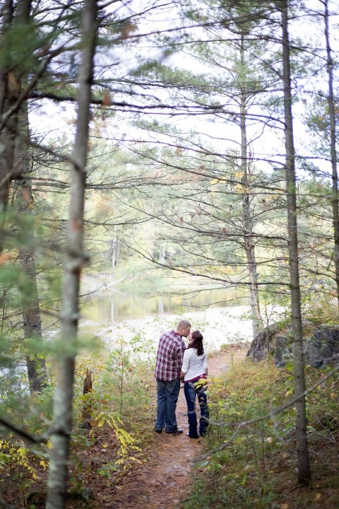 Leah + Brent :: Eau Claire, Wisconsin Engagement Photography