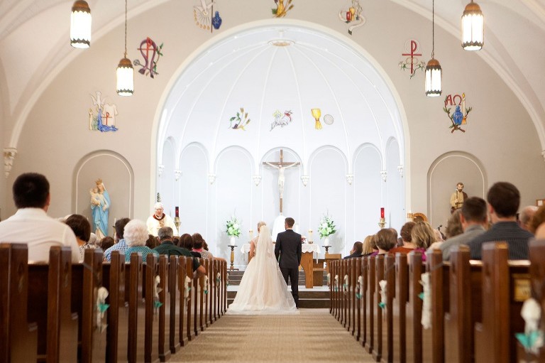 Central-Wisconsin-Spring-Wedding-10