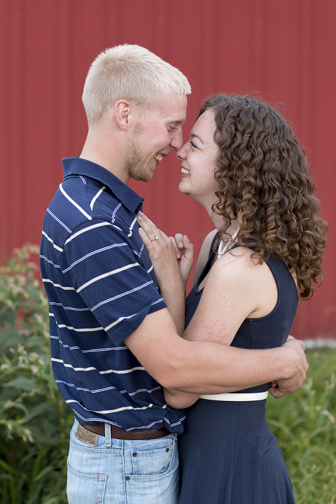Nici + Jeremy :: Loyal, Wisconsin Engagement Photography