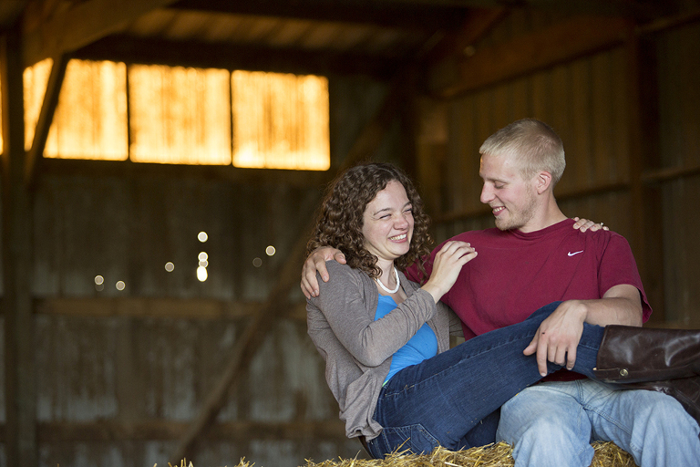 Nici + Jeremy :: Loyal, Wisconsin Engagement Photography
