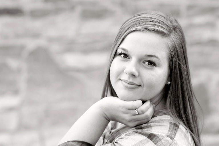 Marshfield-Senior-Portraits-08