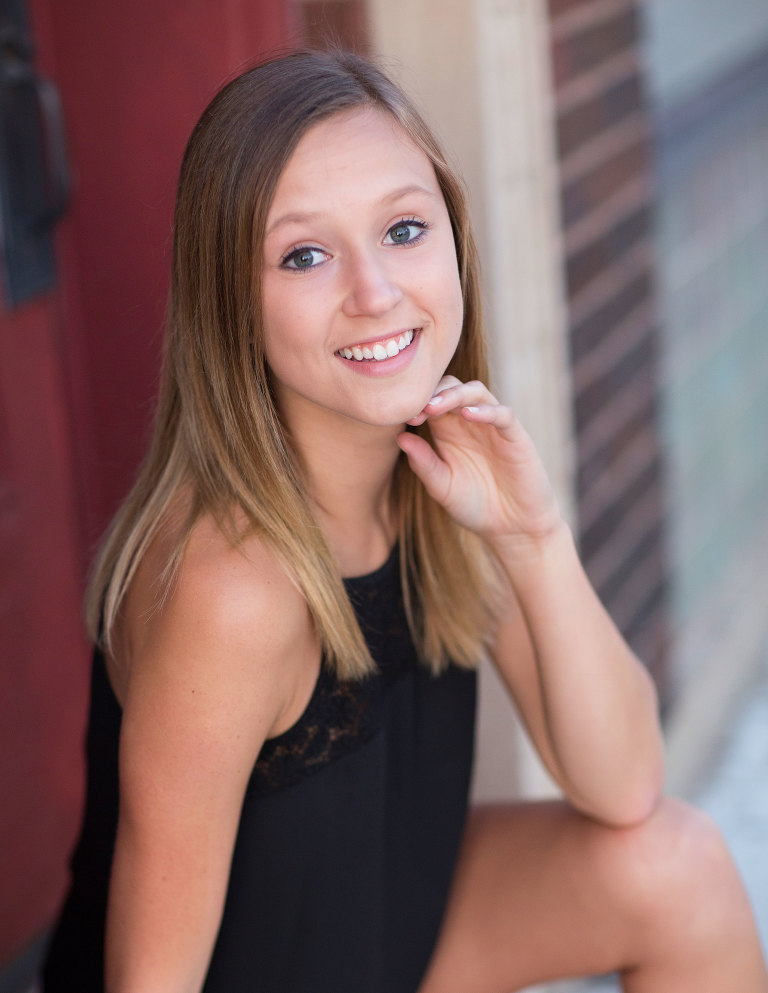 Marshfield-Senior-Portraits-03