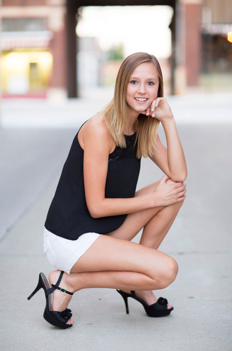 Marshfield-Senior-Portraits-06