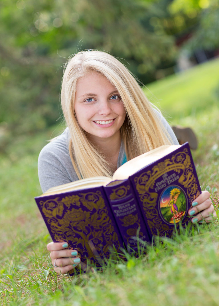 Cassidy-Senior-Portraits-025