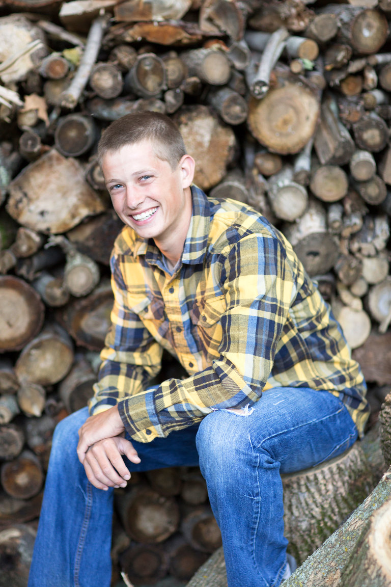 Marathon-Wisconsin-Senior-Portraits-08