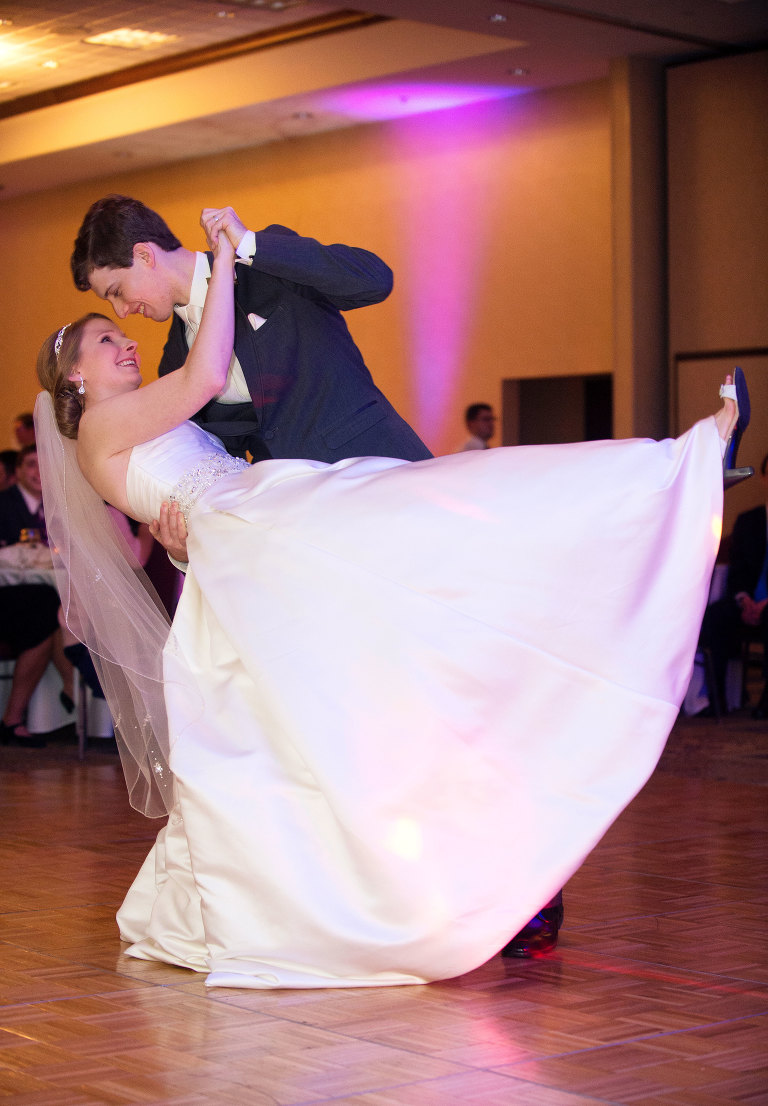 Marshfield-Wisconsin-Winter-Wedding-17