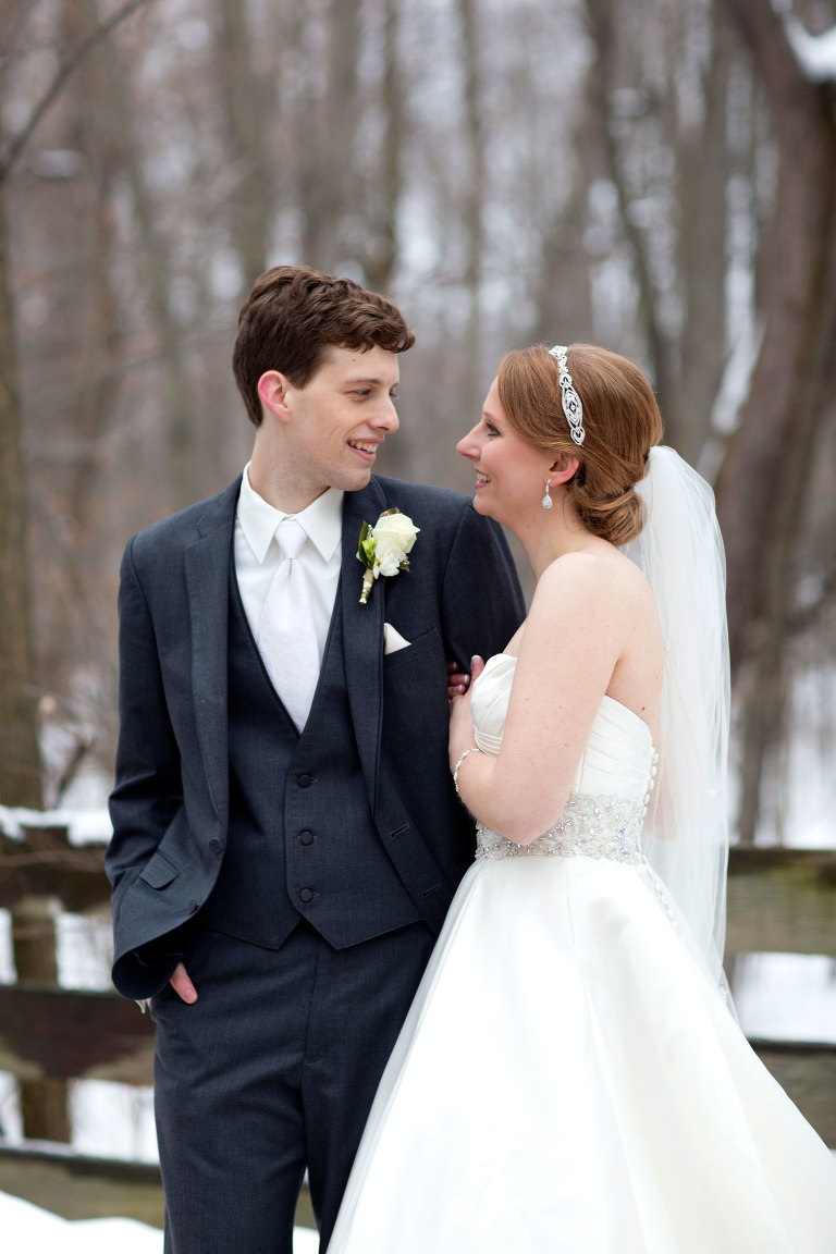 Marshfield-Wisconsin-Winter-Wedding-28