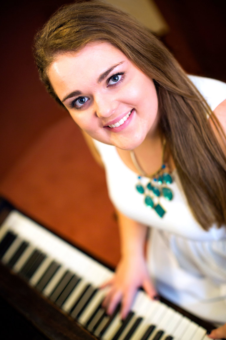 Marshfield-Wisconsin-Fall-Senior-Portraits-07