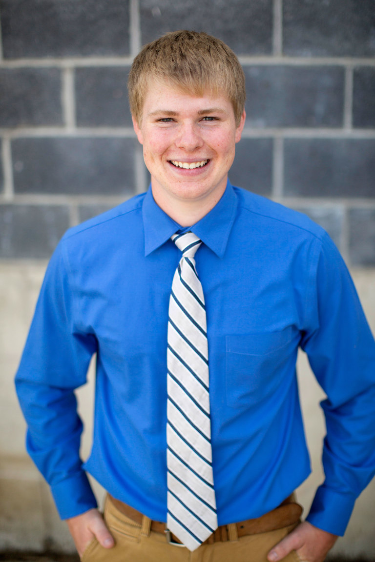 Athens-Wisconsin-Senior-Portraits-02