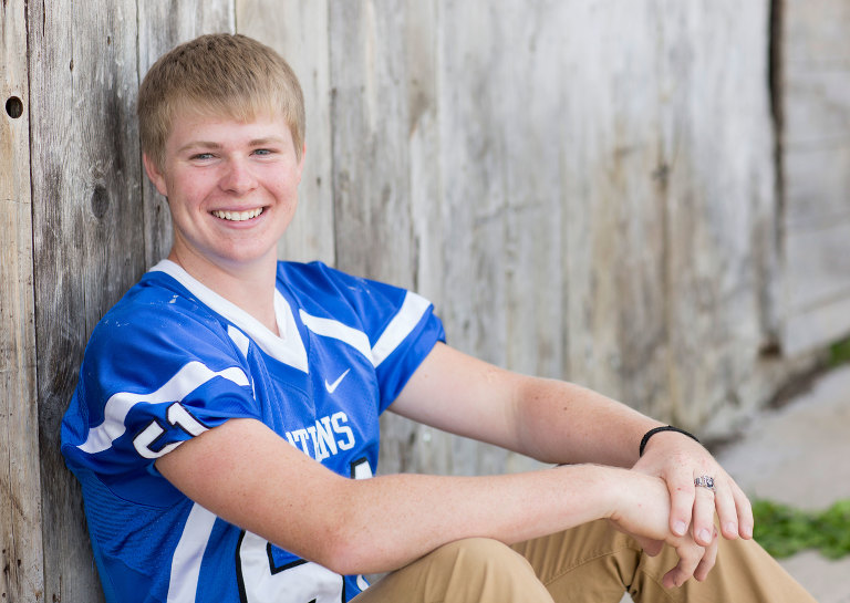 Athens-Wisconsin-Senior-Portraits-04