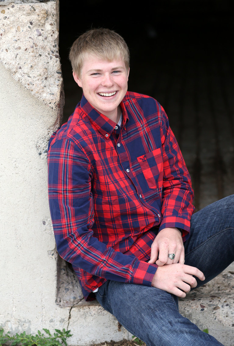 Athens-Wisconsin-Senior-Portraits-05