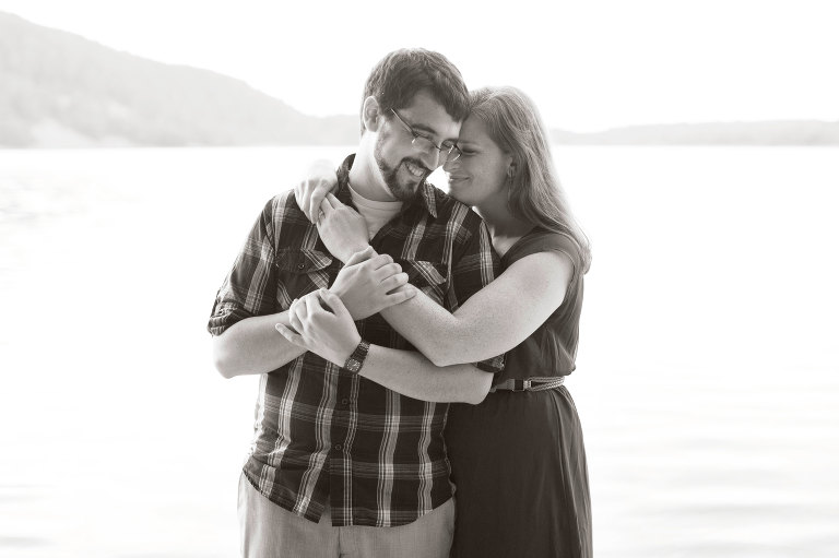 Devils-Lake-Summer-Engagement-Session-03
