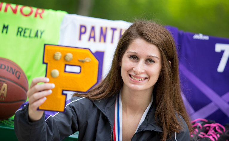 Central-Wisconsin-Pittsville-Senior-Portraits-11