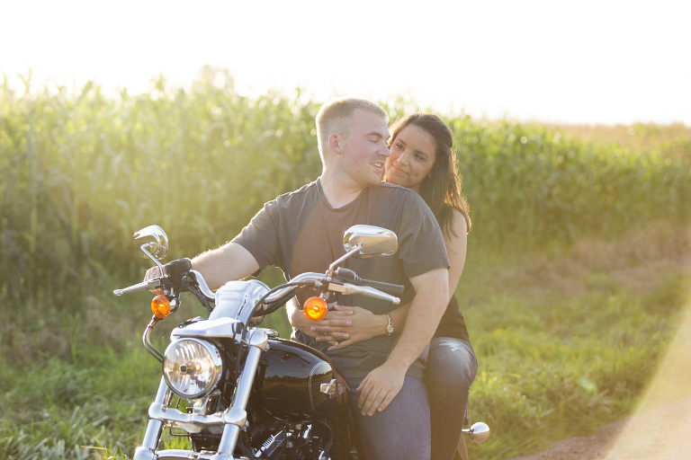 Katie + Logan :: Neillsville, Wisconsin Engagement Photography