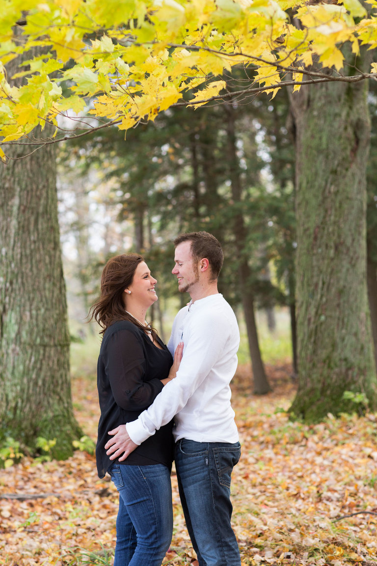 Fall-Wisconsin-Engagement-Photography-03