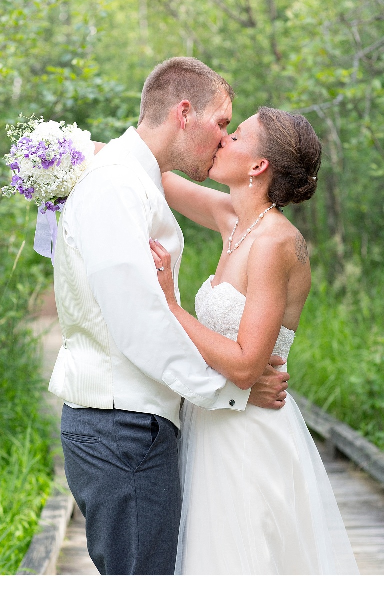 Brittney + Paul :: Stevens Point, Wisconsin Wedding Photography