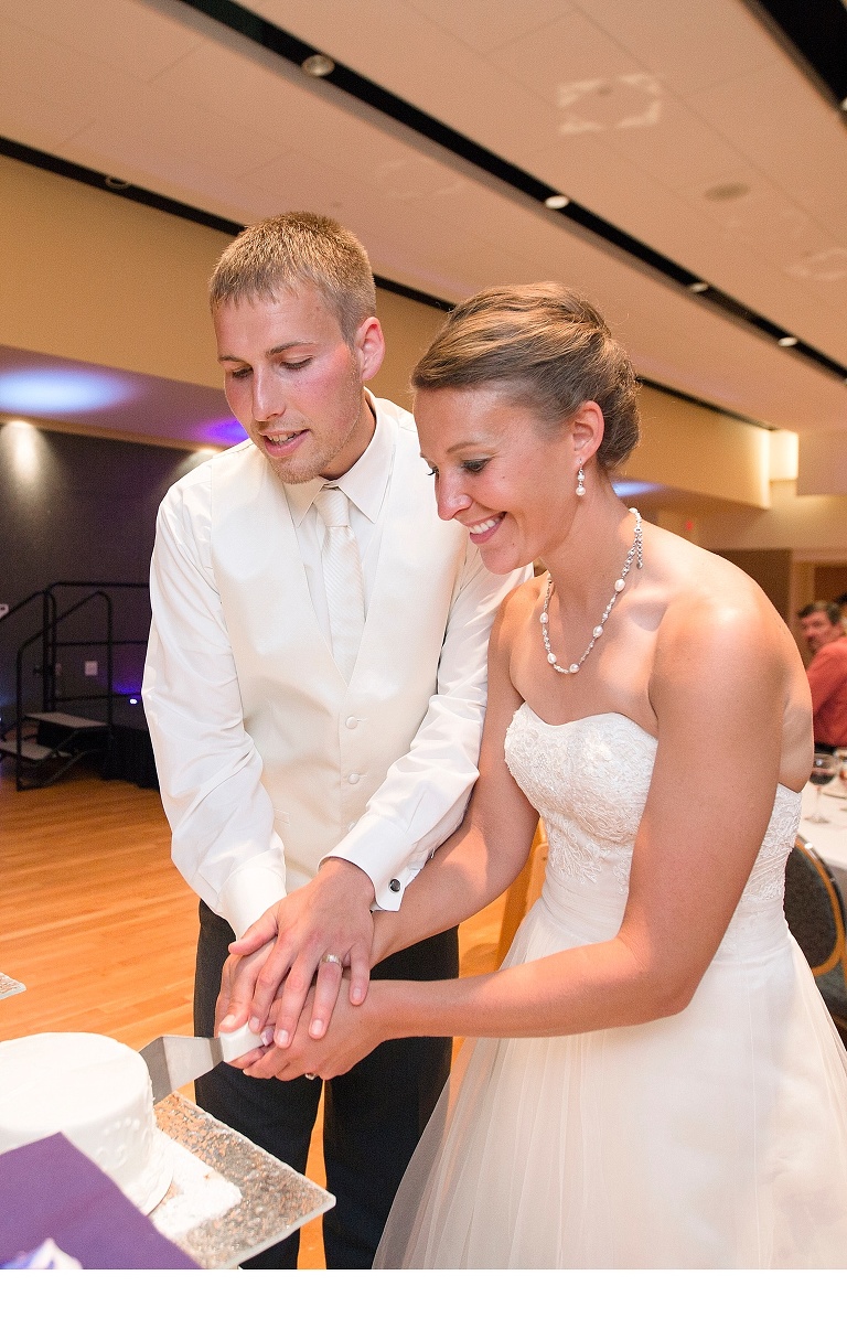 Brittney + Paul :: Stevens Point, Wisconsin Wedding Photography