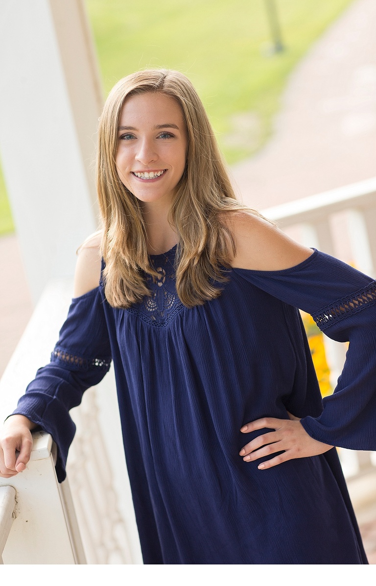 Sydney :: DC Everest Class of 2017 :: Wausau, Wisconsin Senior Portraits