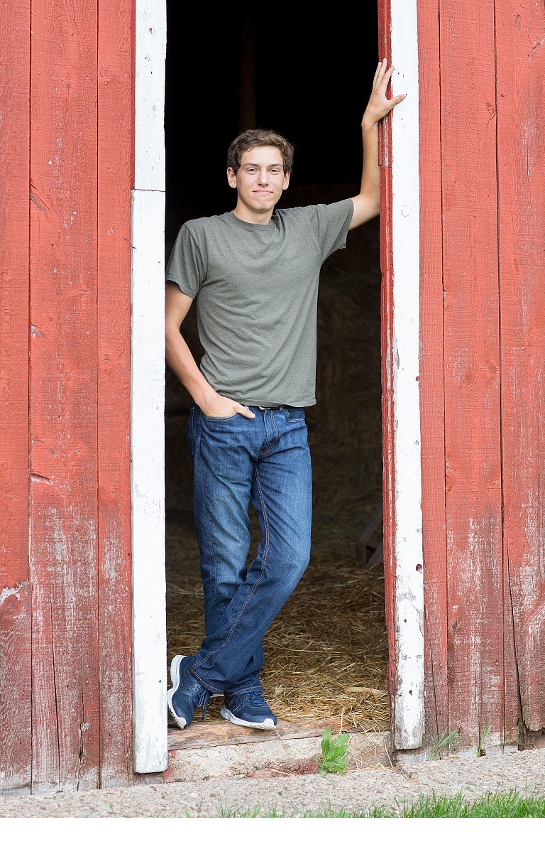 Eric :: Wausau West Class of 2017 :: Wausau, Wisconsin Senior Portraits