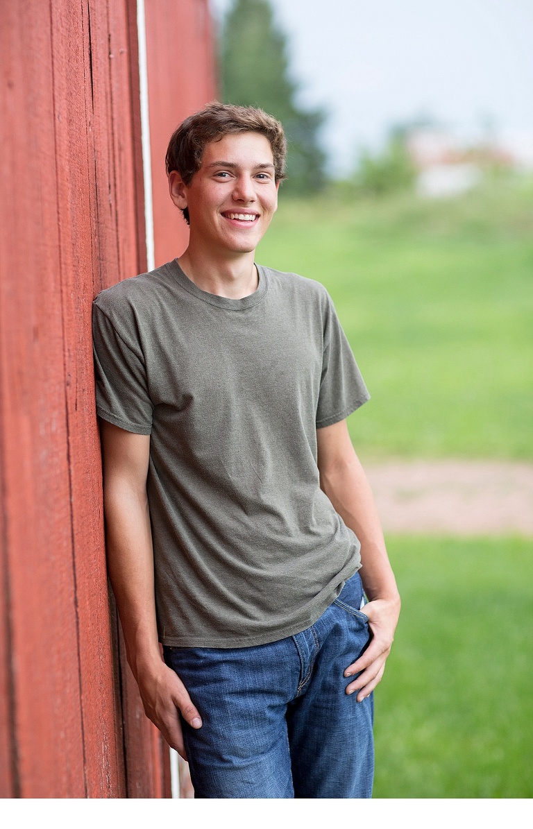 Eric :: Wausau West Class of 2017 :: Wausau, Wisconsin Senior Portraits