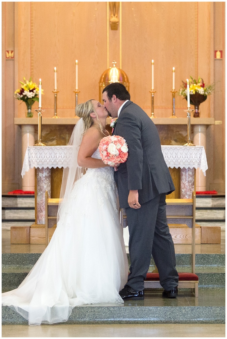 Courtney + Ryan :: Marshfield, Wisconsin Wedding Photography